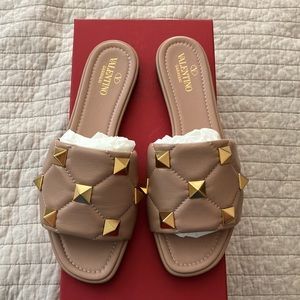 Valentino Garavani Roman Stud Flat Sandal